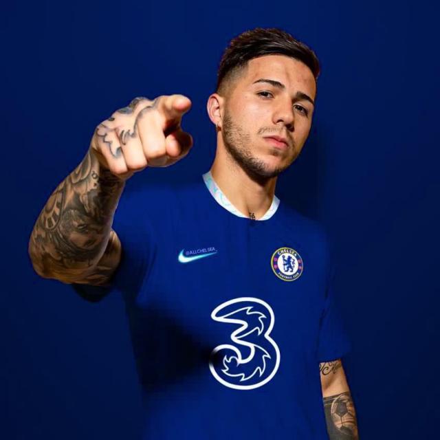 1.2亿！恩佐肥皂剧画上句号，世界杯新人王终上“车”